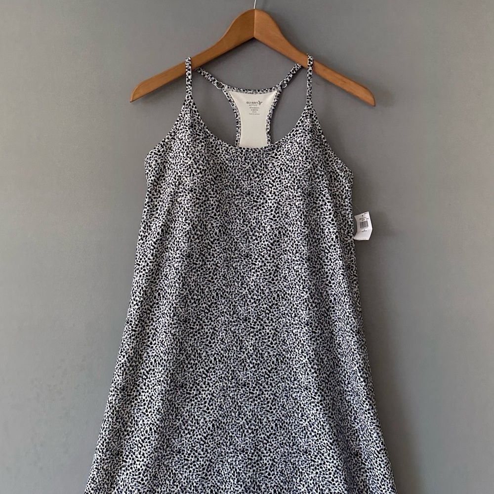 5 for $40 NWT Old Navy Sport Athletic Dress Women Size PM - Picture 2 of 7
